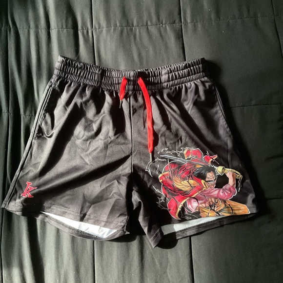 NWT One Piece Shorts —Gol D Roger - Picture 1 of 3